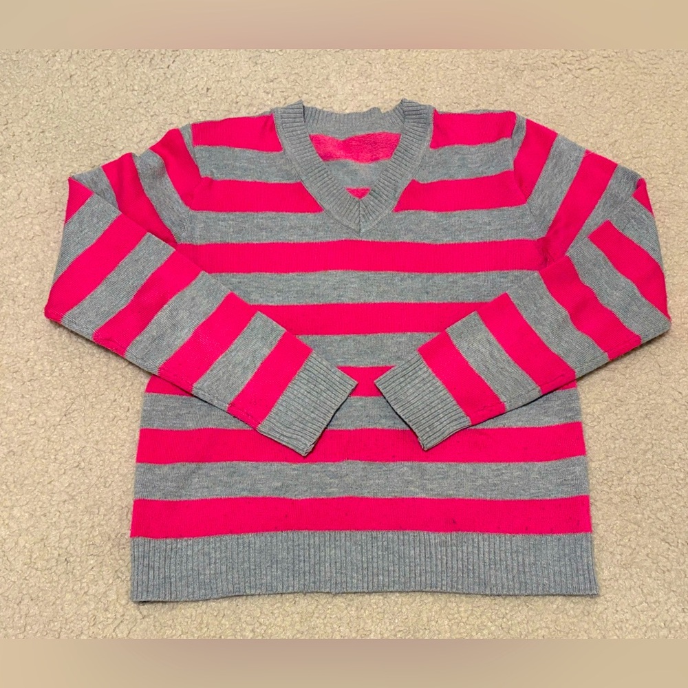Pink and grey stripes v-neck unbranded pullover sweater, sz S